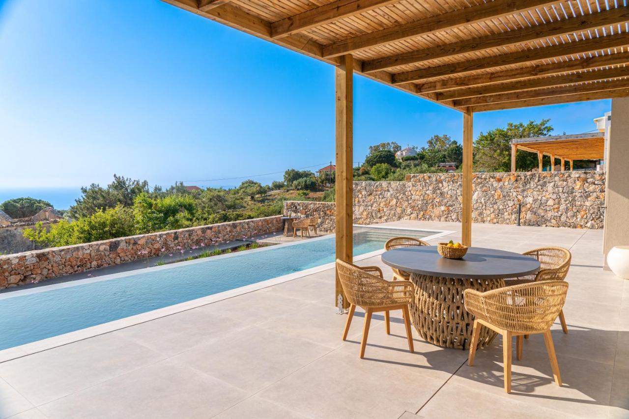 Summer Breeze Villa Tzamarelata Екстер'єр фото