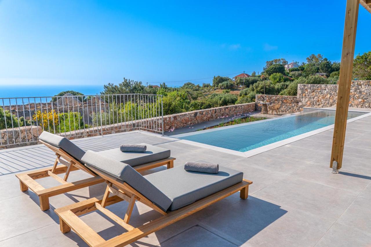 Summer Breeze Villa Tzamarelata Екстер'єр фото