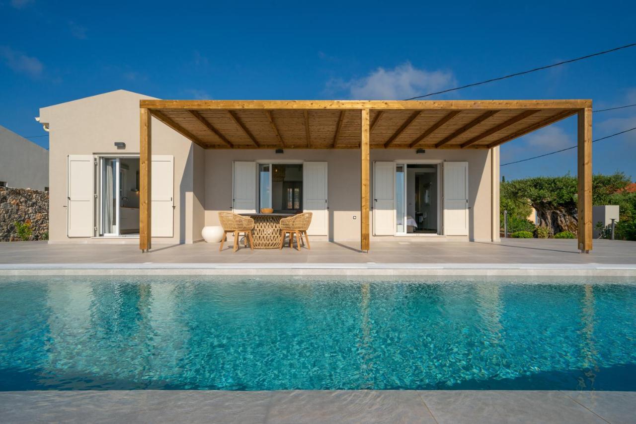 Summer Breeze Villa Tzamarelata Екстер'єр фото