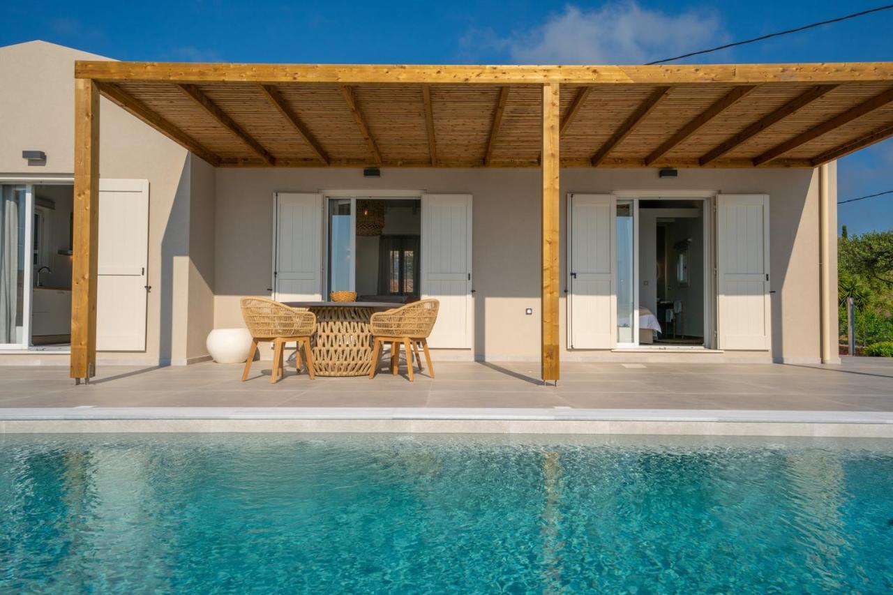 Summer Breeze Villa Tzamarelata Екстер'єр фото