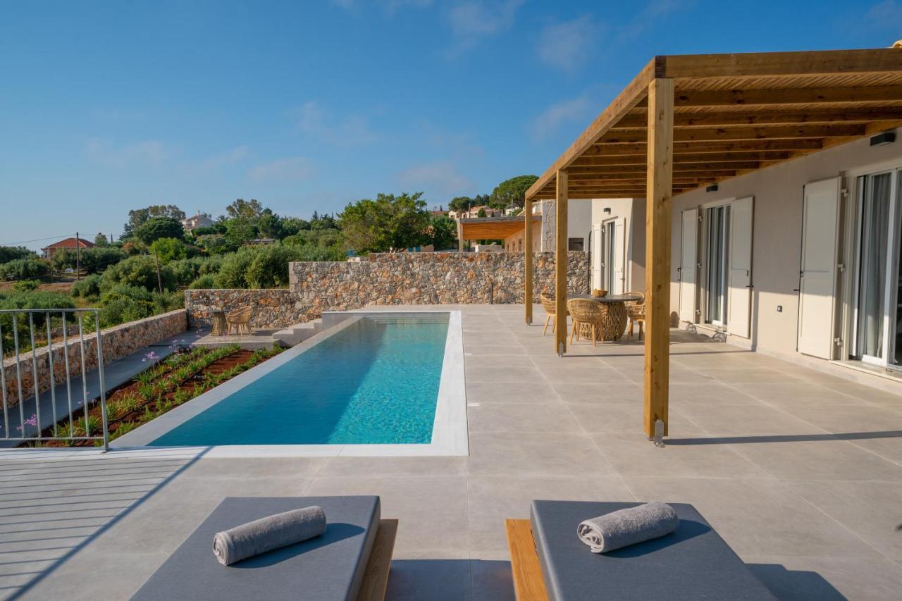Summer Breeze Villa Tzamarelata Екстер'єр фото