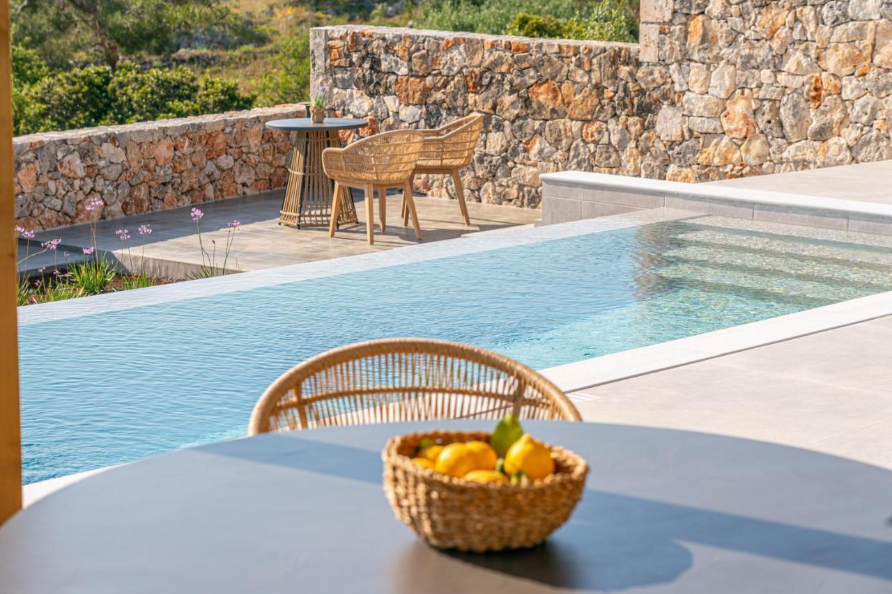 Summer Breeze Villa Tzamarelata Екстер'єр фото