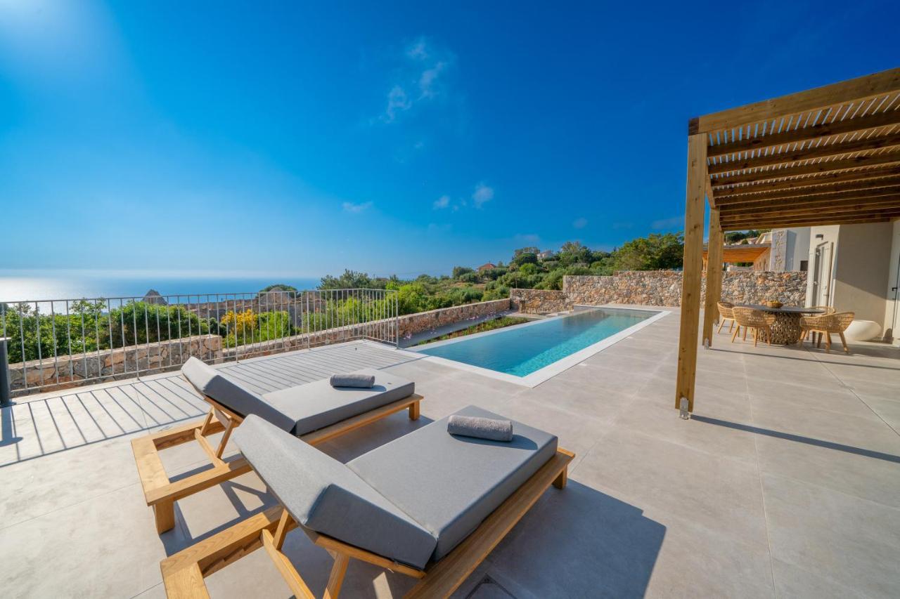 Summer Breeze Villa Tzamarelata Екстер'єр фото