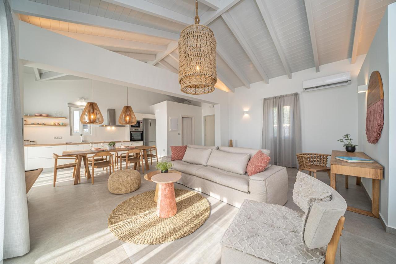Summer Breeze Villa Tzamarelata Екстер'єр фото