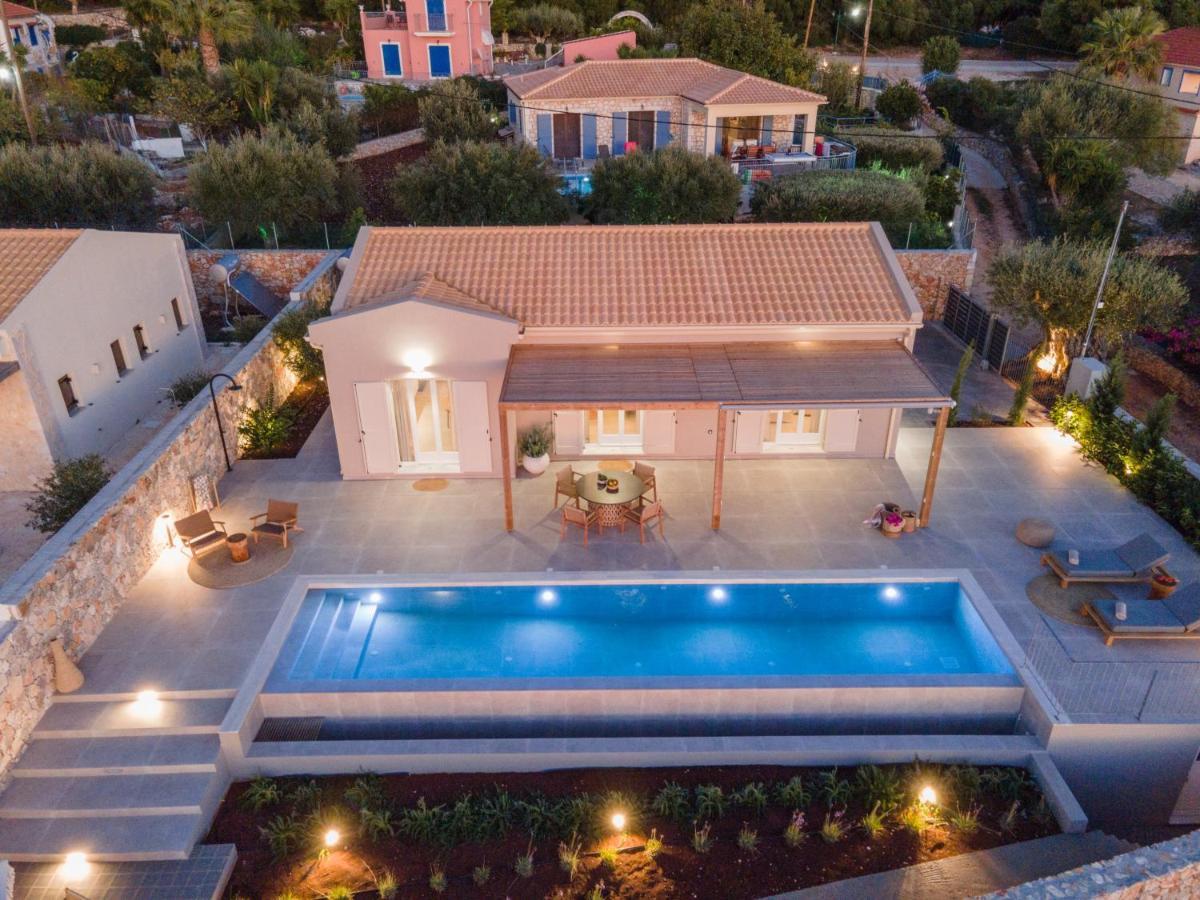 Summer Breeze Villa Tzamarelata Екстер'єр фото